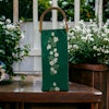 bärpåse väska hantverk Helleborus julros mönsterdesign textildesign gots hållbart grön förvaring