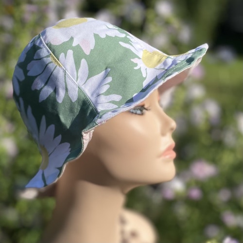 wavy n happy hat i gröna mönstret Anna i twill
