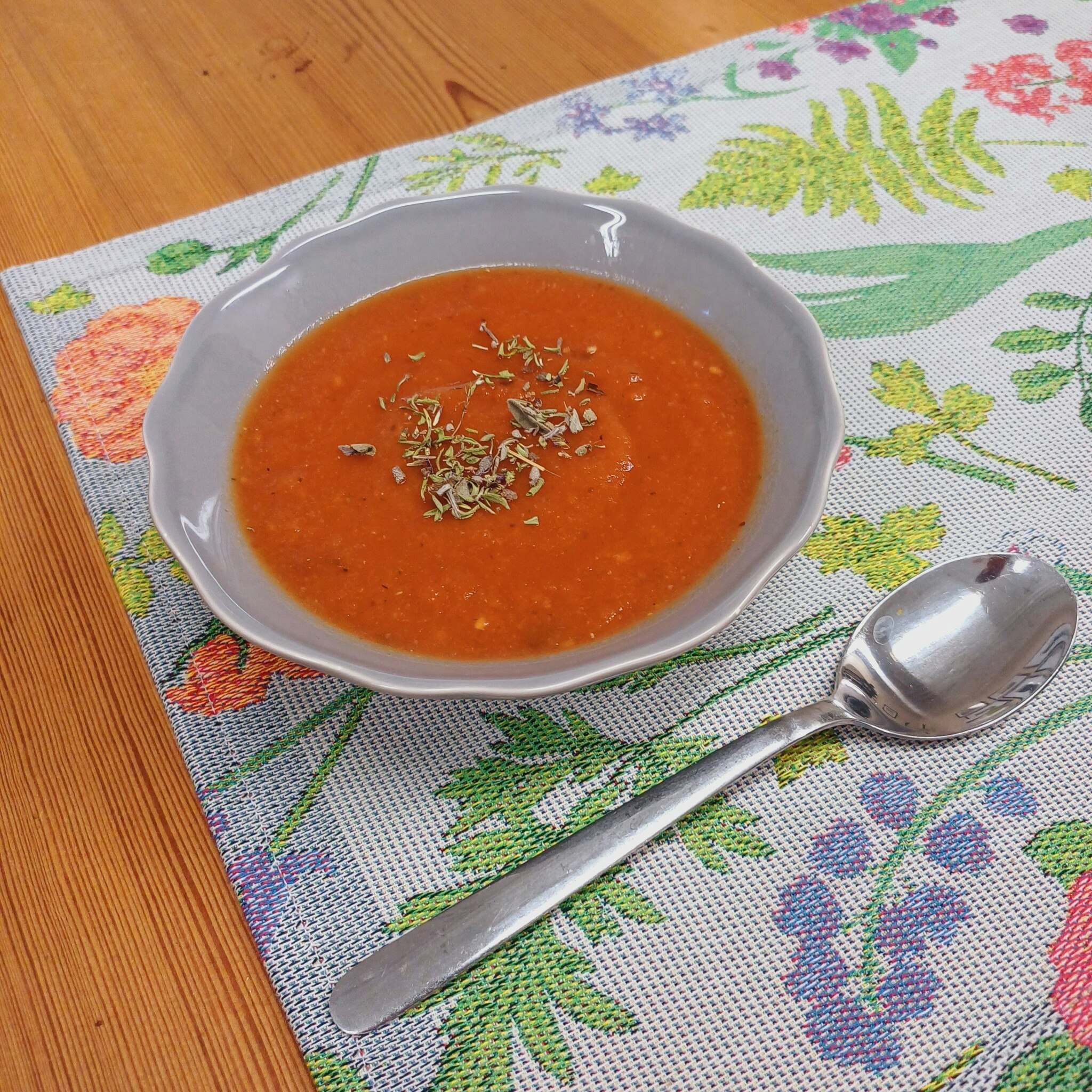 Tomatsoppa med palsternacka & örter 425g, Bondmorans