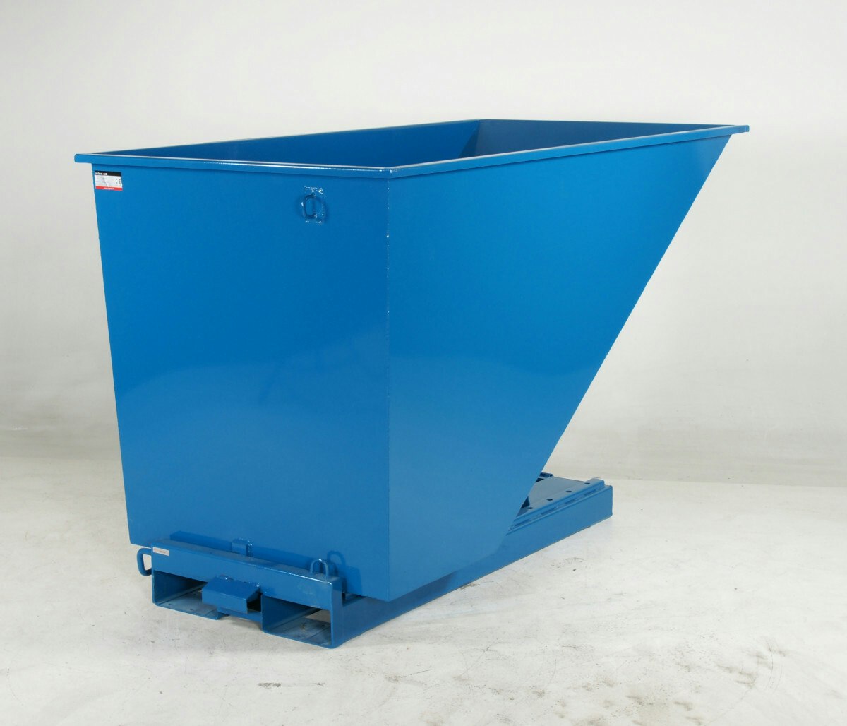 T 16, TIPPO 1600 L.