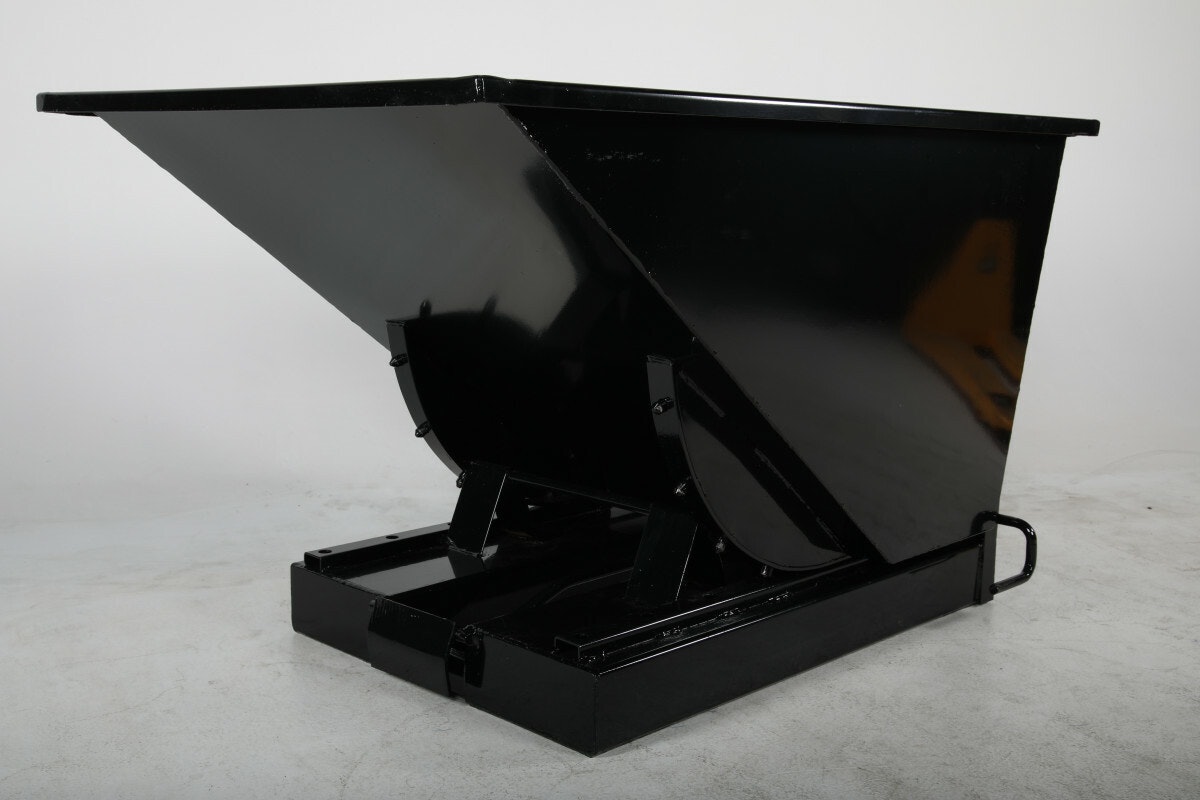 T 6, TIPPO 600 L. Svart