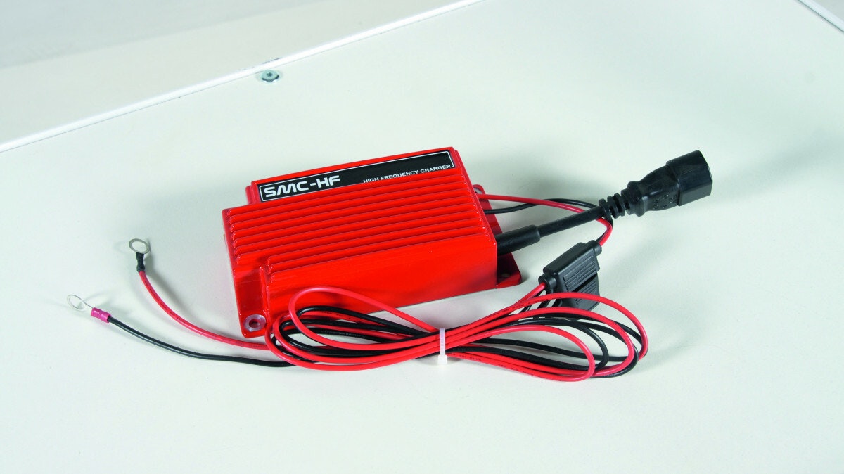 Laddare 12V 6Ah Röd