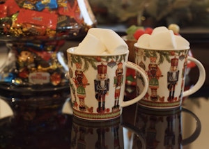 Julekopper med nøtteknekkermotiv