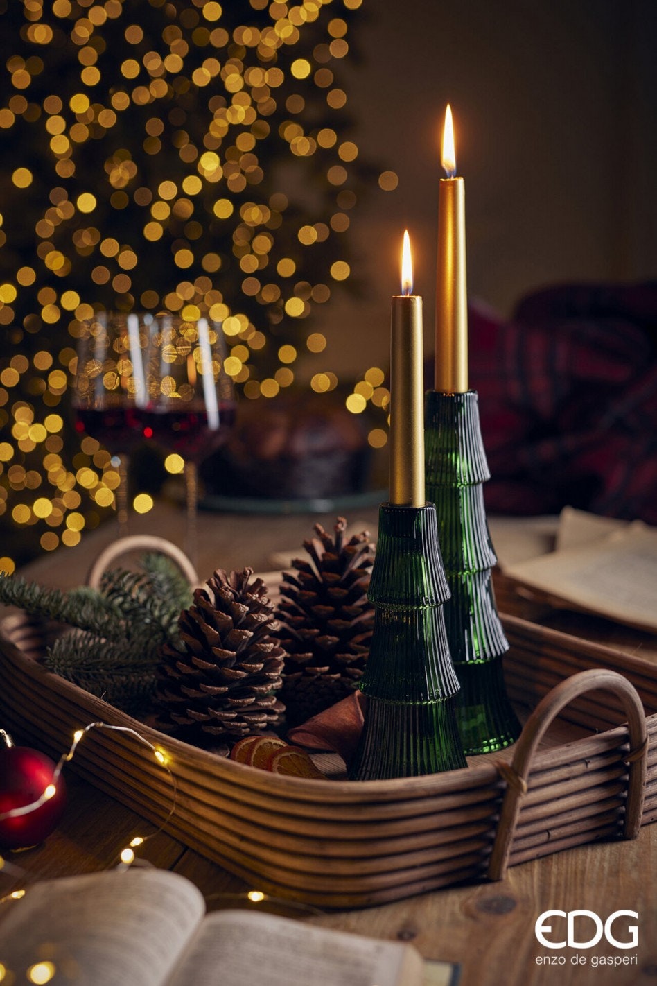 Lysestake juletre i glass