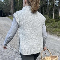 Stickad väst