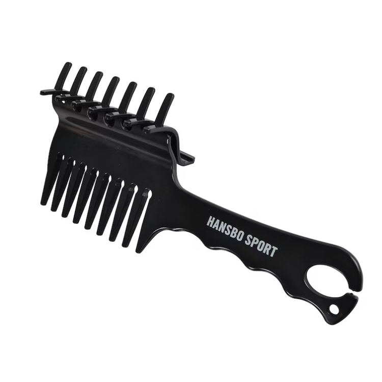 Braiding comb with clip