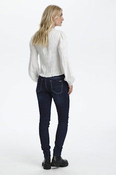 Hvit bluse med puffarm