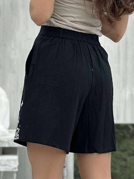 Ylva shorts broderier