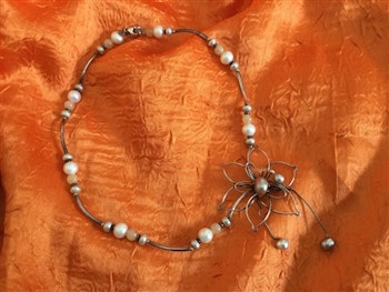 Silverhalsband med odlade sötvattenspärlor Rabinovich