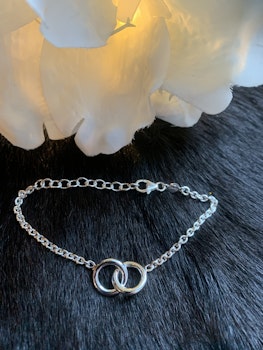 Carolina Gynning The Knot armband
