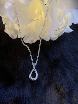 Carolina Gynning Eternity Drop