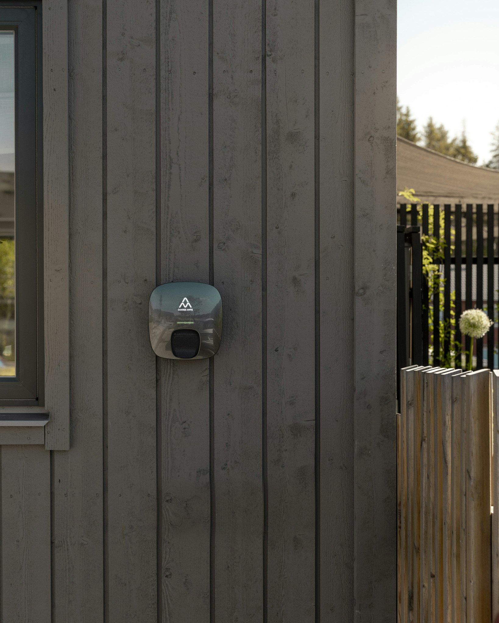 Charge Amps Luna 22kW