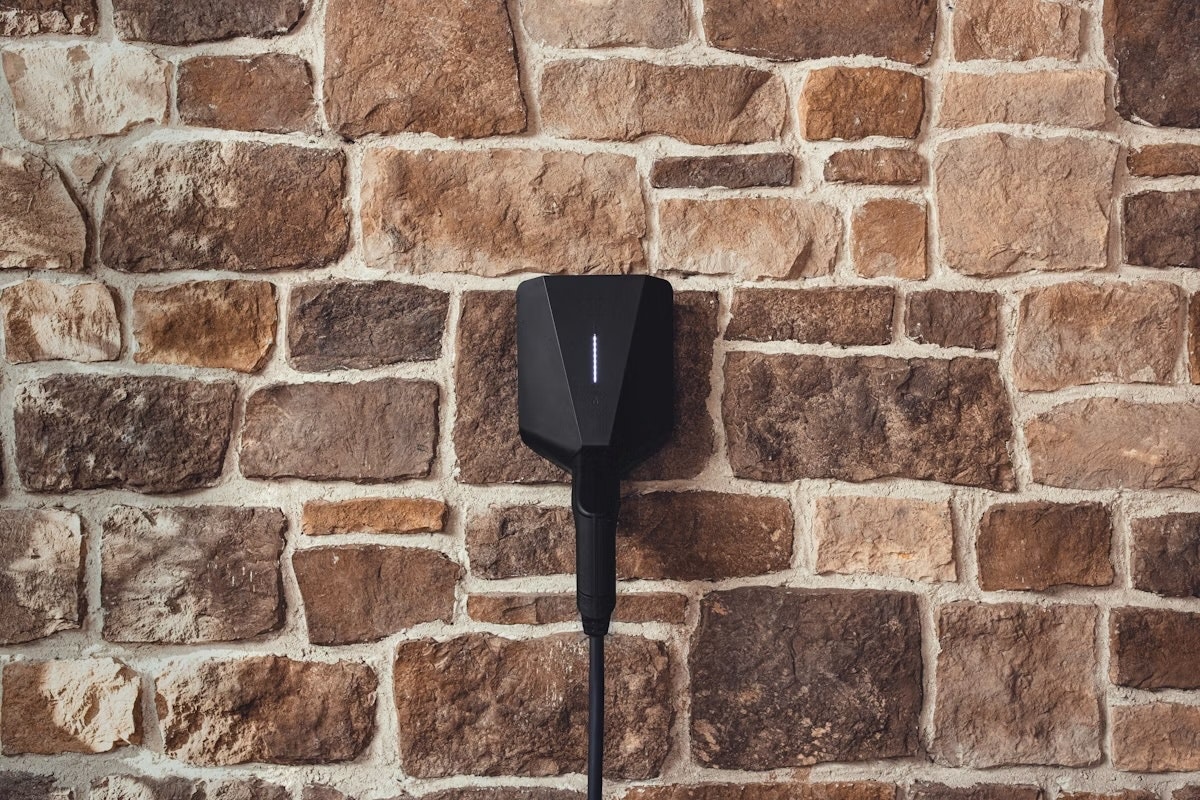 Easee Charge Up + kabelhållare + Equalizer