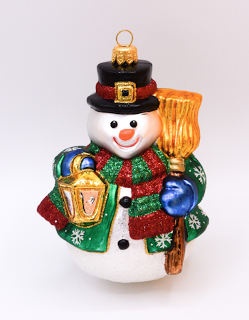 Snømannen med kosten, 14 cm hånddekorert glassfigur
