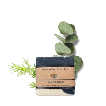 Into the night Såpebar 100g, Teatree, eucalyptus og aktivt kull