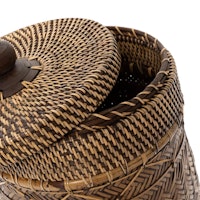 Håndflettet kurv av rattan 27x36cm