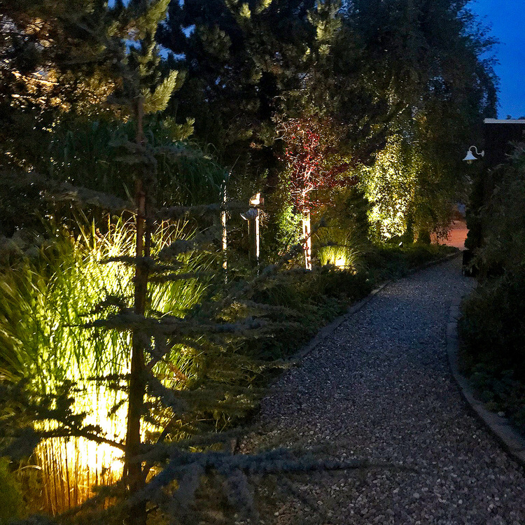 LightsOn Luna Trädgårdslampa LED Svart