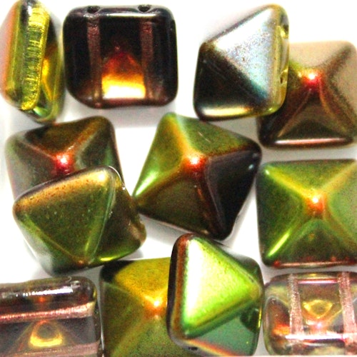 Crystal Magic Green Pyramid Beads 12x12mm 12st