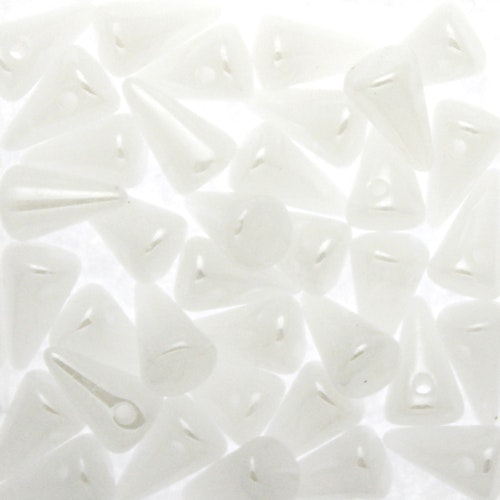 Alabaster Luster Spikes 5x8mm 5g