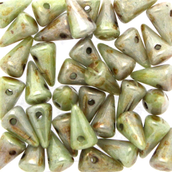 Opaque White Green Luster Spikes 5x8mm 5g