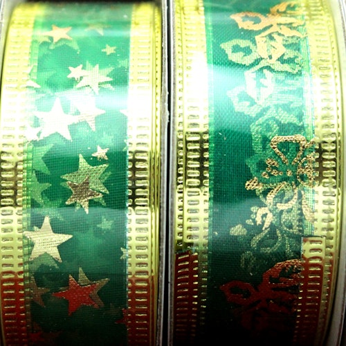 Grön med Juliga Gulddetaljer Organzaband 25mm 2,5m