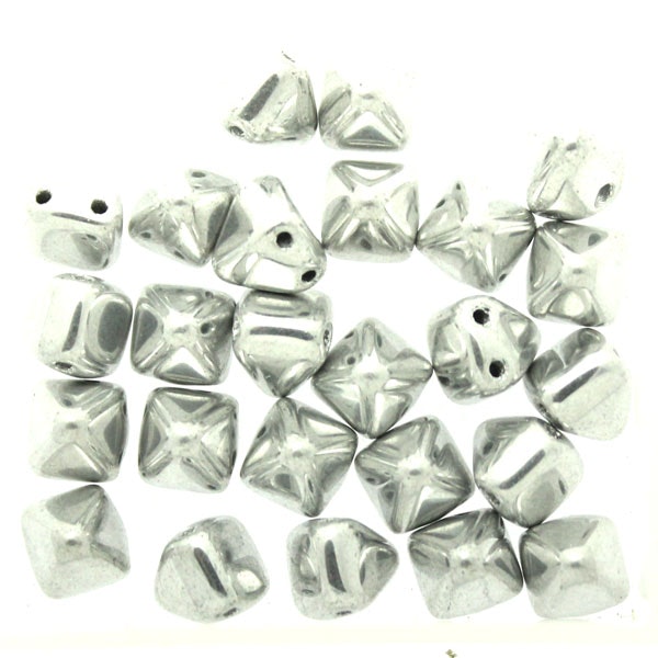 Crystal Labrador Full Pyramid Beads 6x6mm 25st