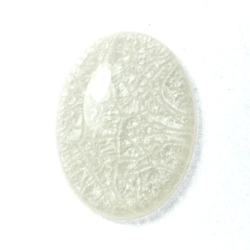 White Shimmer Resincabochon 40x30mm 1st