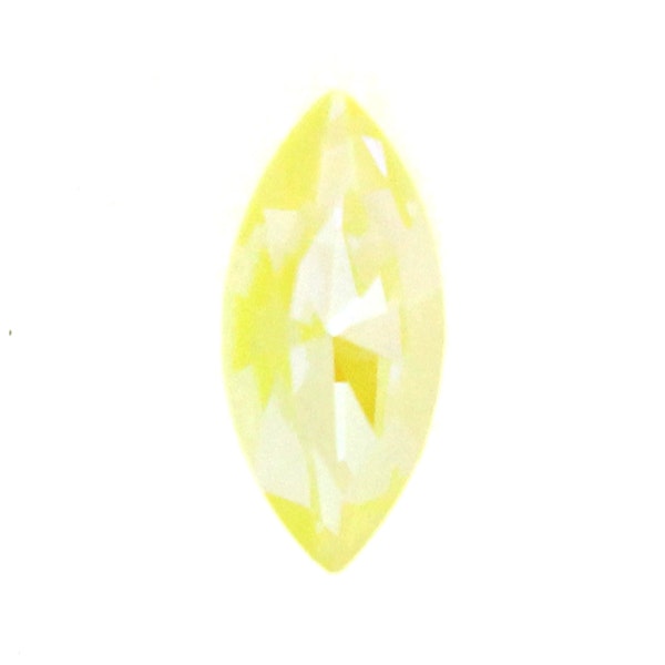 Jonquil Fluorescense AB Kinesisk Strass Navette 10x5mm 4st