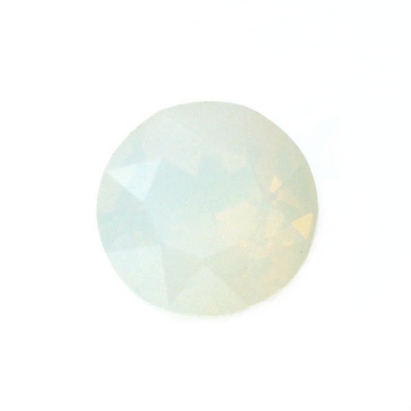 White Opal K9 Kinesisk Round Stone 8mm 4st