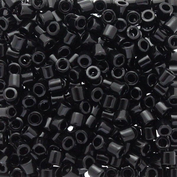 Opaque Black DBL-0010 Delica 8/0 5g