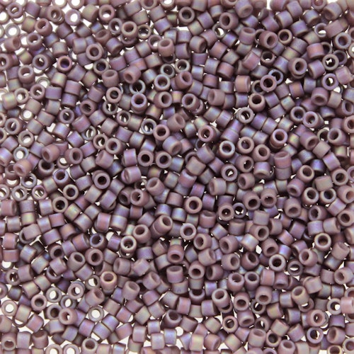 Matte Opaque Glazed Sea Lavender AB DB-2322 Delica 11/0 5g
