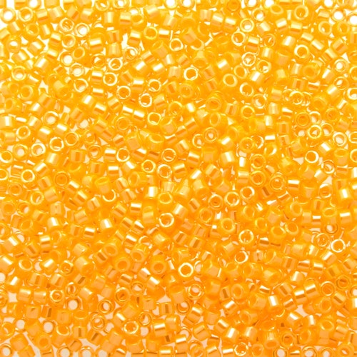 Opaque Canary Luster DB-1562 Delica 11/0 5g