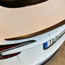 Spoileri hiilikuitua - Tesla Model 3 Highland