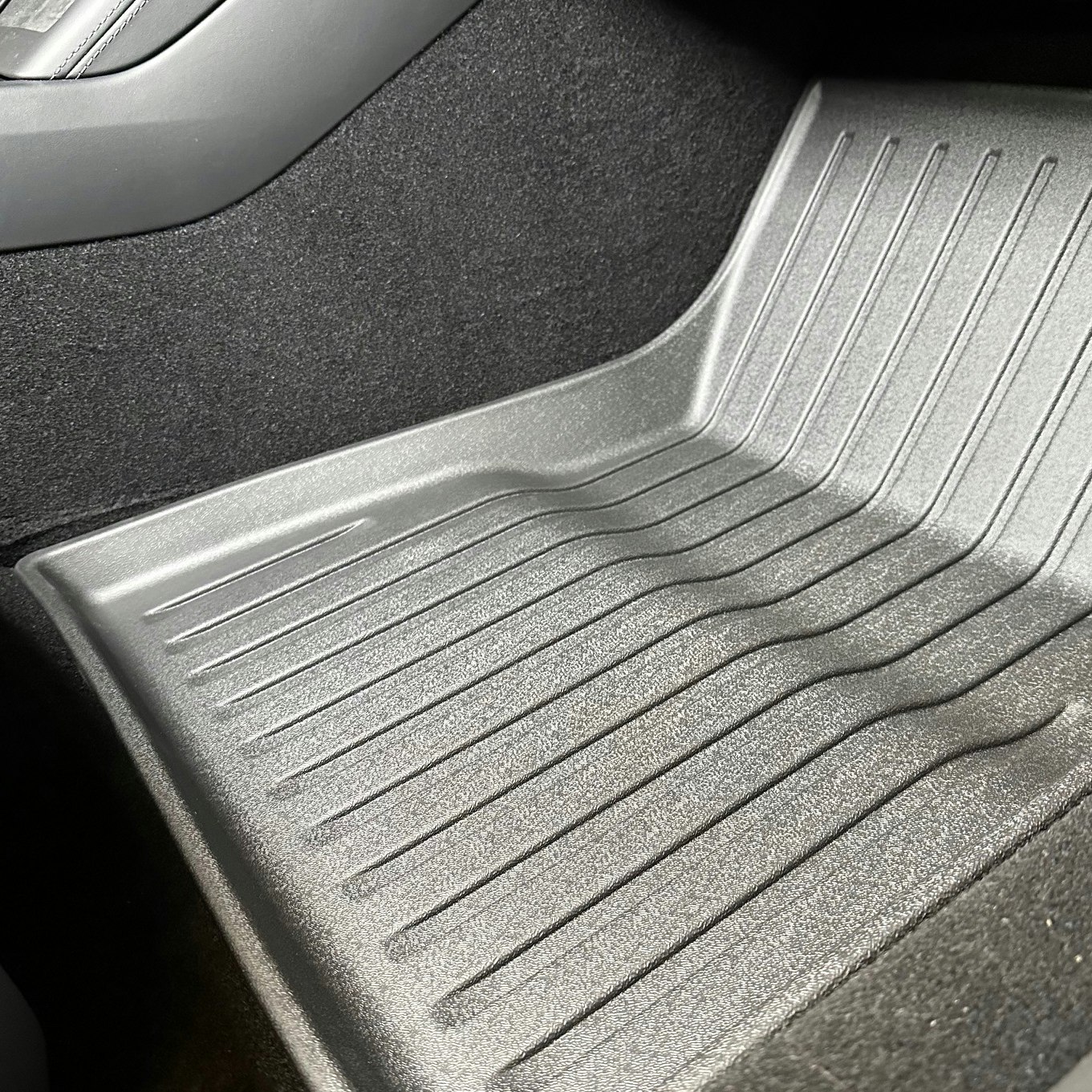 Sisämatot, TPE-materiaali - Tesla Model 3 Highland