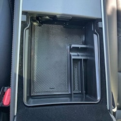 Muovinen säilytyslaatikko käsinojaan - Tesla Model 3 2021 / Y