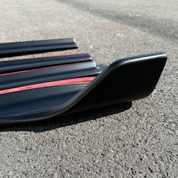 Sivuhelmat mattamusta - Tesla Model Y