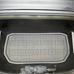 Etukontin matto  - Tesla Model Y