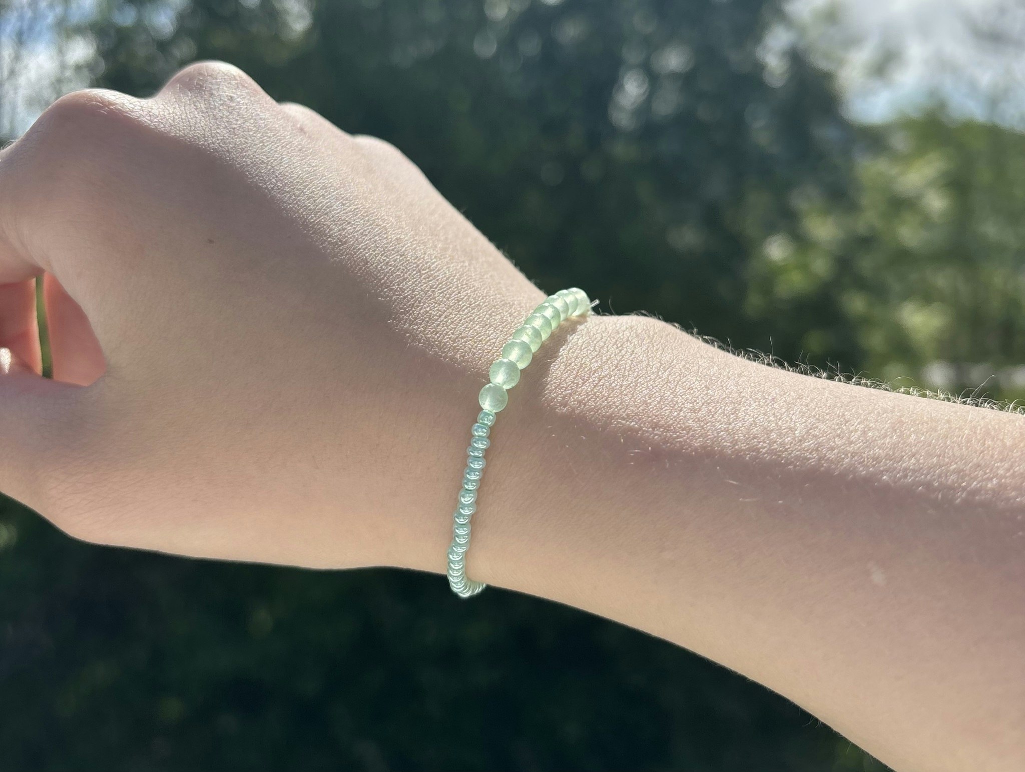 Mintgrönt armband med seed beeds och malaysia jade pärlor