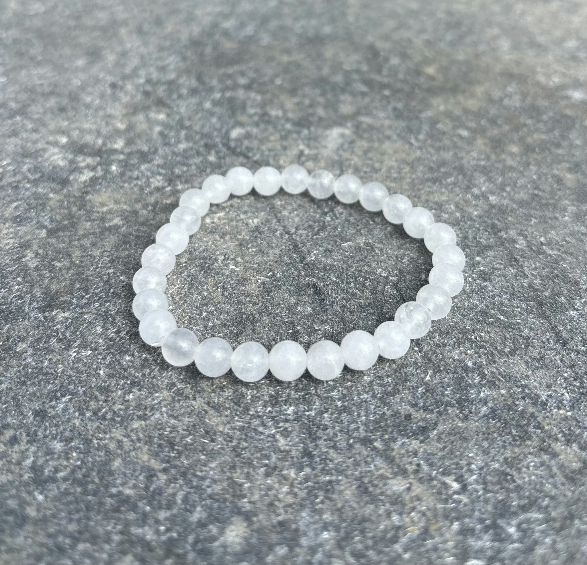Vitt Malaysia Jade armband