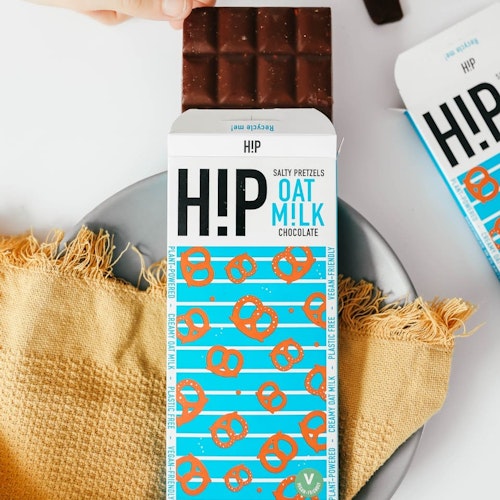 HiP Salty Pretzels Oat M!lk Chocolate