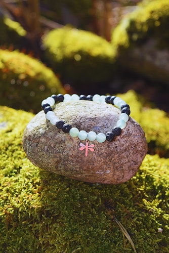 Armband i Jade och lavasten