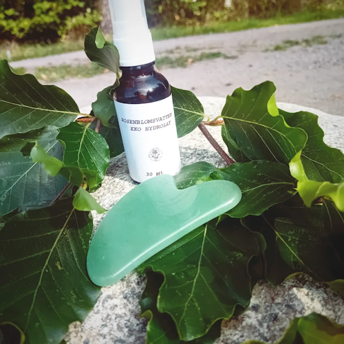 Gua Sha sten med rosenvatten