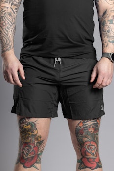 Apex Shorts Black