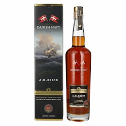 A.H. Riise Royal DANISH NAVY STRENGTH Superior Spirit Drink 55% Vol. 0,7l in Giftbox