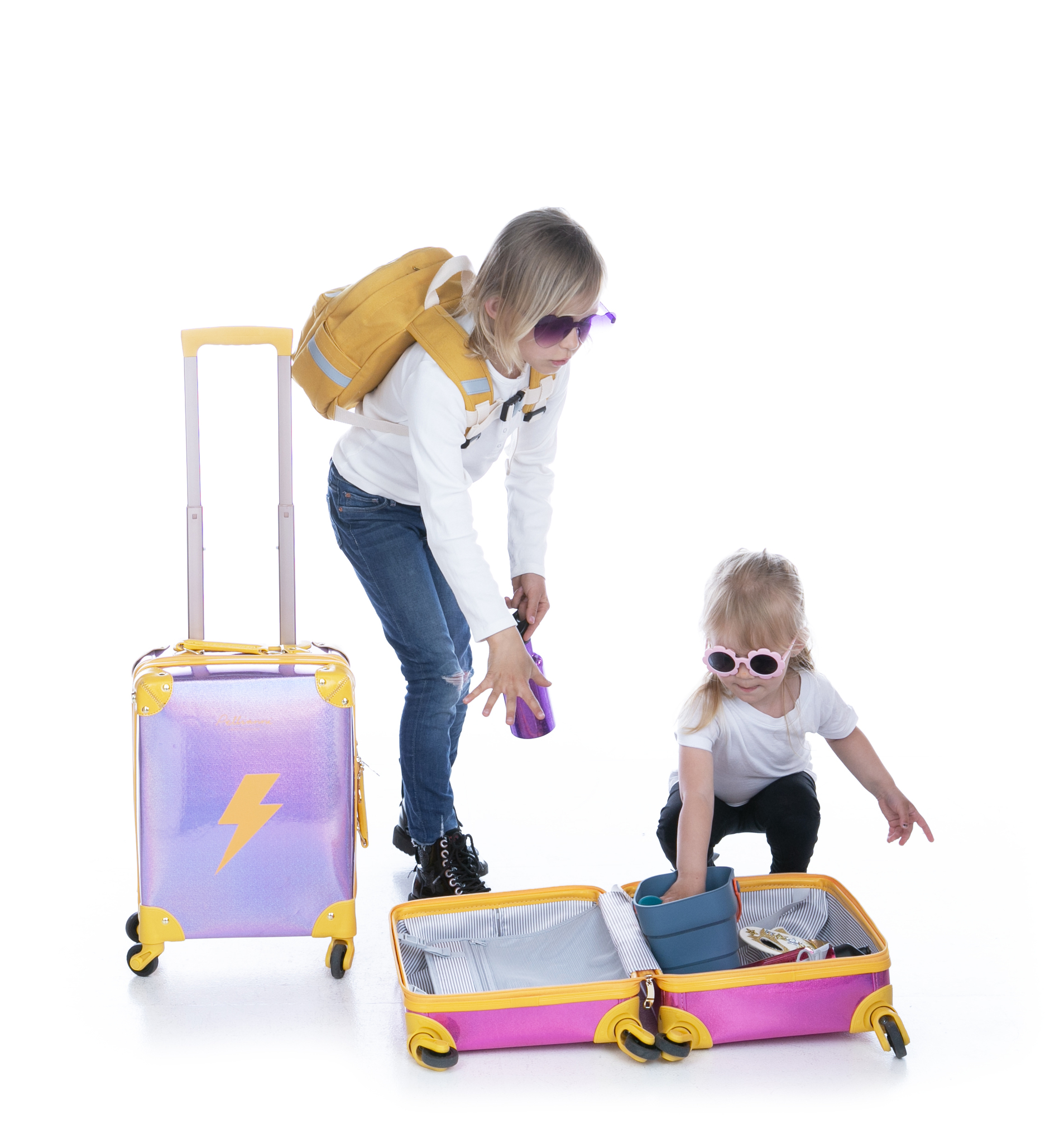 Kopia Suitcase Purple Lightning/ resväska med hjul.