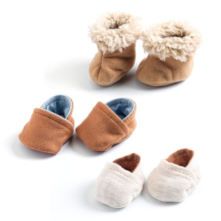 Djeco- Pomea 3 pairs of slippers -dolls clothing/ docktillbehör