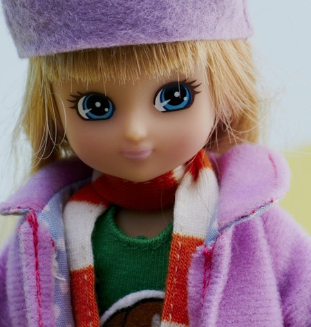 Lottie- Autumn Leaves/ docka