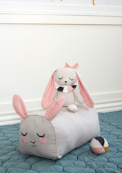 Roommate- BUNNY POUF/ sittpuff