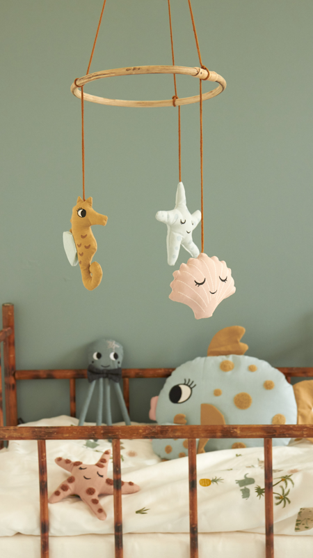 Roommate- Fish cushion/ kudde