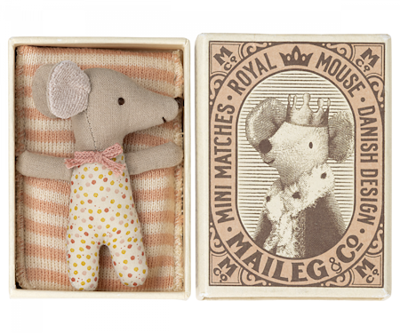 Maileg- Sleepy/wakey baby mouse in matchbox - Rose/ möss